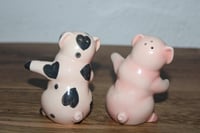 Image 3 of Vintage Pig Salt Pepper Shakers Magnetic Ceramic Pacific Giftware