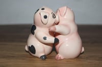 Image 7 of Vintage Pig Salt Pepper Shakers Magnetic Ceramic Pacific Giftware