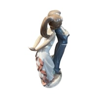 Image 2 of Vintage Lladro Lets Make Up #5555 Retired Figurine Glossy Finish Spain