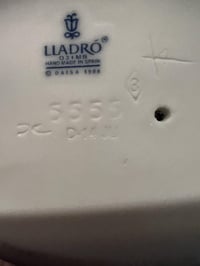 Image 9 of Vintage Lladro Lets Make Up #5555 Retired Figurine Glossy Finish Spain