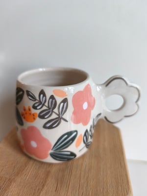 Image of    tasse anse fleur rose
