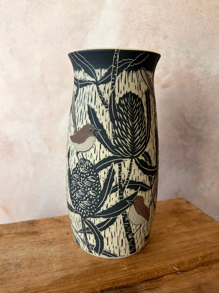 Image of Carved Bird Vase - Superb Fairywren