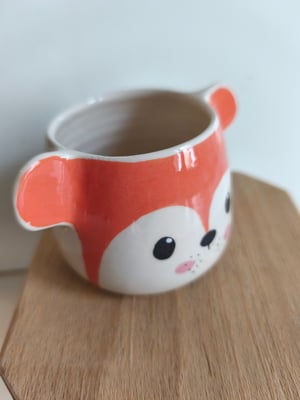 Image of    Petite  tasse ronde oreille orange foncé 