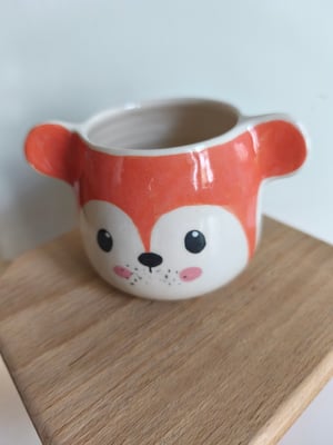 Image of    Petite  tasse ronde oreille orange foncé 