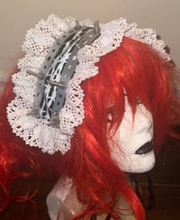 Image 1 of metal screw headdress (black x white)
