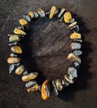 Courage Shield Bracelet 