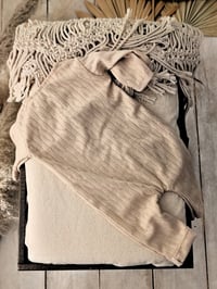 Image 3 of Newborn onesie for photoshoot | Bill | beige | fotorequisiten | accessoires photo