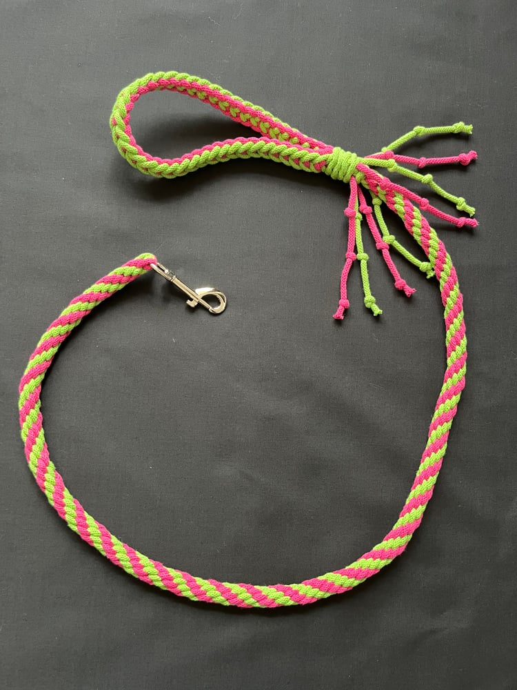 Image of Mixed colour medium weight lead 