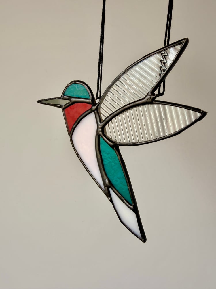 Image of Ruby Throat Hummingbird