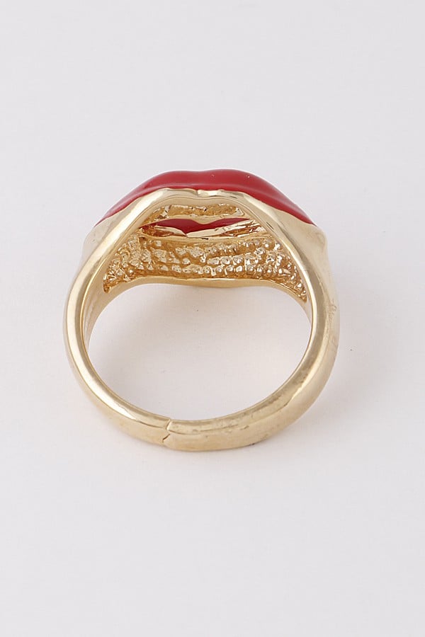 Image of Lips Band Ring