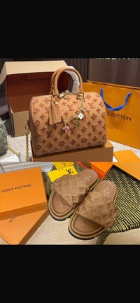 Image 2 of Just Throw It In The Bag Beauty 2