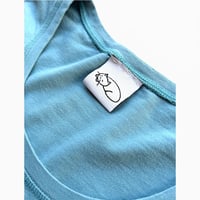 Image 3 of un día así