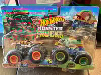 Hot Wheels Monster Trucks Tiger Shark vs Piran-Ahhhh Demolition Doubles Set