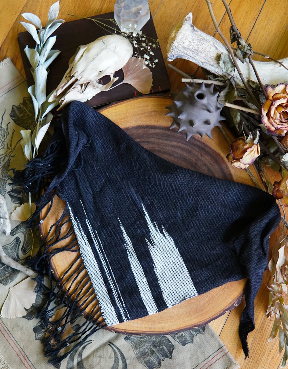 Image of Woven Kerchief  - Cliffs Black and White