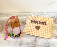 Image 2 of Neceser bordado  Mamá