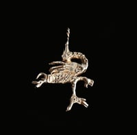 Image 1 of Bird with beak loop in bronze