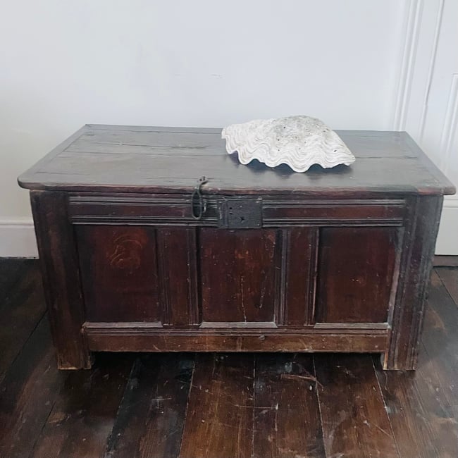 Early 18th Century Georgian Oak Coffer  Dublin