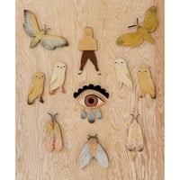 Image 4 of The tiny keeper of the Secrets, looking right