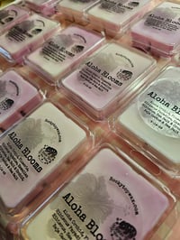 Image 9 of Aloha Blooms -A Rocky Top Wax Works exclusive custom houseblend fragrance 