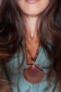 Image 1 of SUNSET SHELLING- necklace