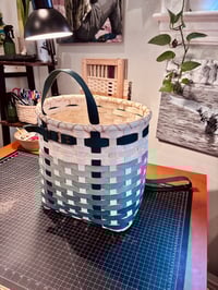 Image 2 of Pack Basket