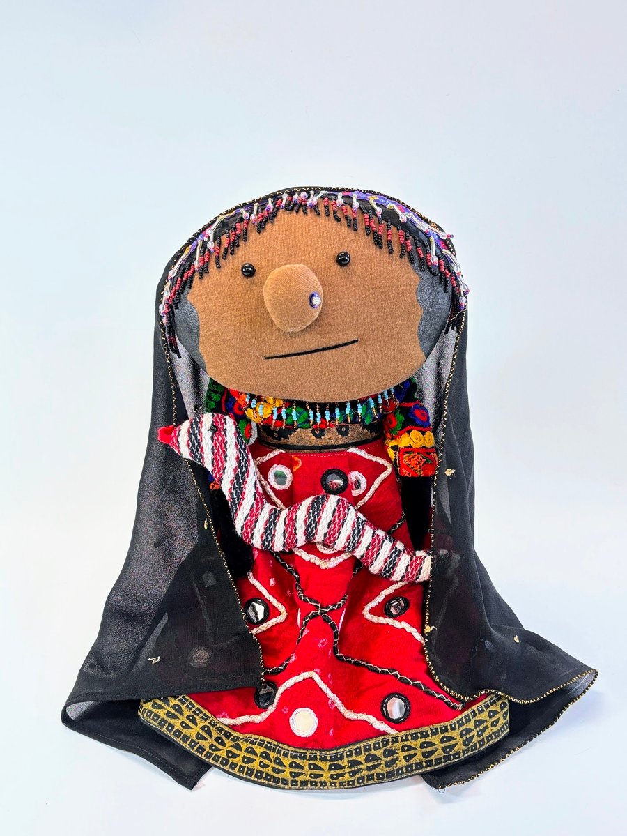 Image of Kamaykia the animal whisperer and her snake Sissy