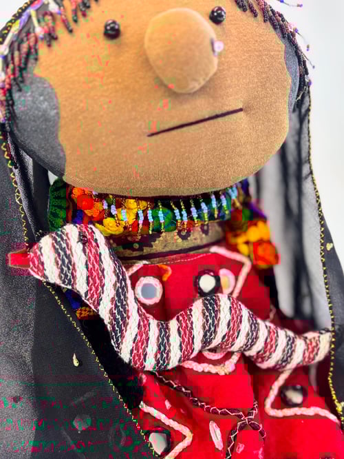 Image of Kamaykia the animal whisperer and her snake Sissy