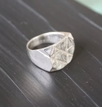 Faceted Signet