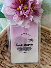 Image 6 of Aloha Blooms -A Rocky Top Wax Works exclusive custom houseblend fragrance 