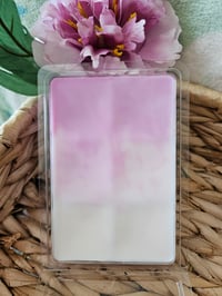 Image 8 of Aloha Blooms -A Rocky Top Wax Works exclusive custom houseblend fragrance 