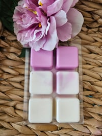 Image 7 of Aloha Blooms -A Rocky Top Wax Works exclusive custom houseblend fragrance 