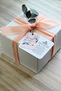 Image 3 of Mother's Day Gift Box