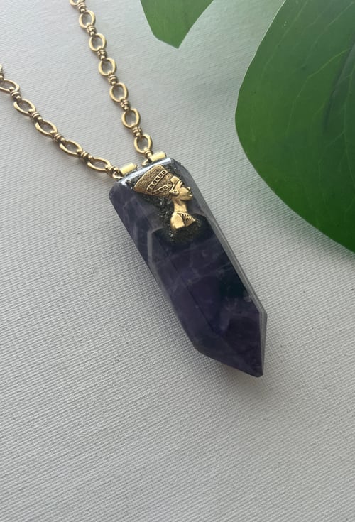 Image of NEFER ATUM II • Amethyst Nefertiti Necklace