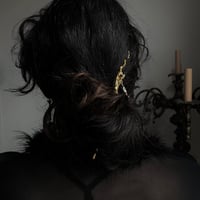 Image 2 of CORA OR MEDUSA HAIRPIN (FIND NAME)