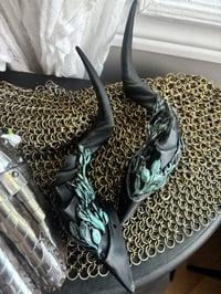 Image 5 of Druid Horns | Green Metallic | L