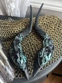 Image 6 of Druid Horns | Green Metallic | L
