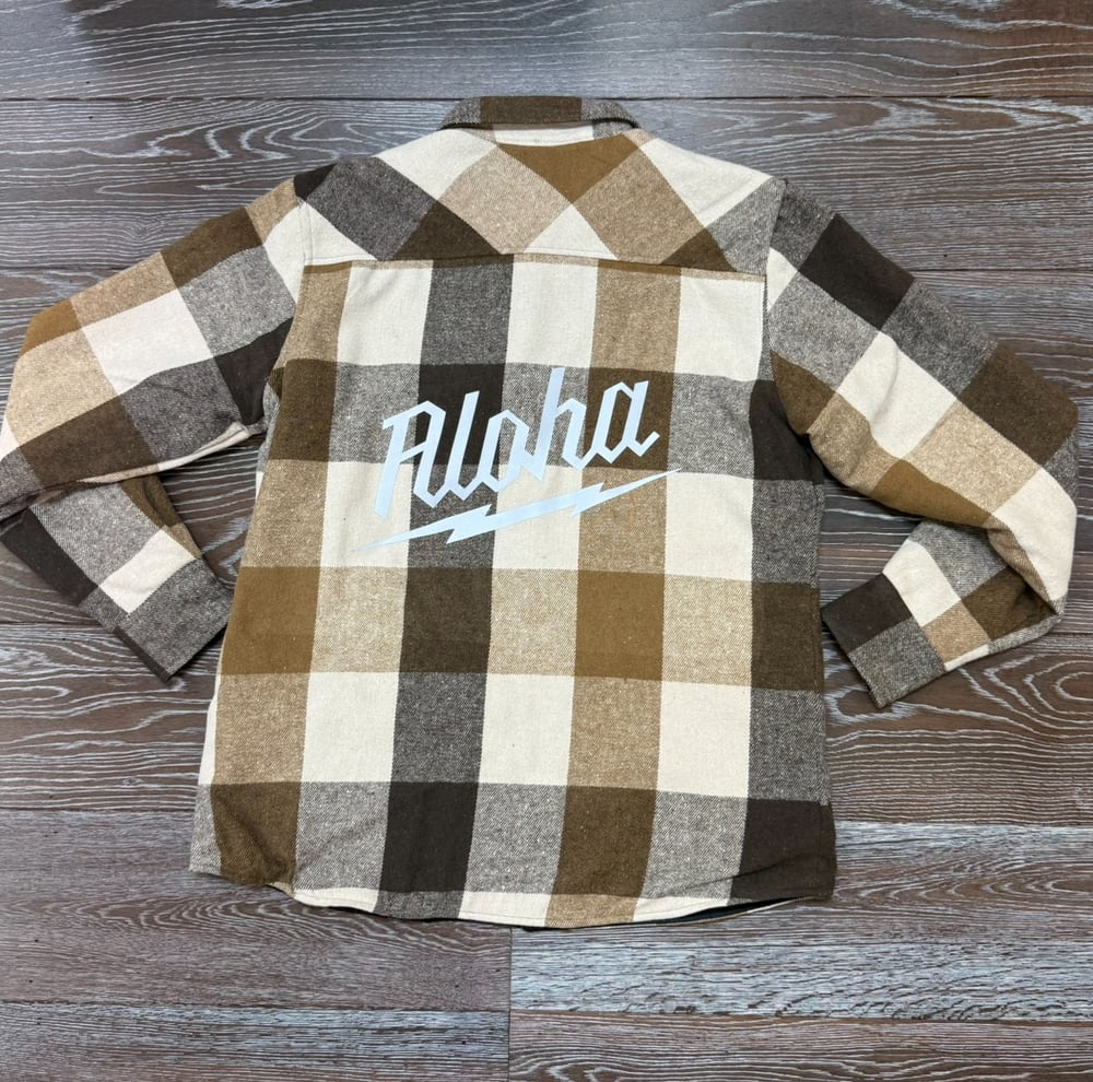 Image of ALOHA WAUKEE QUILTED FLANNEL BRWN-WHT