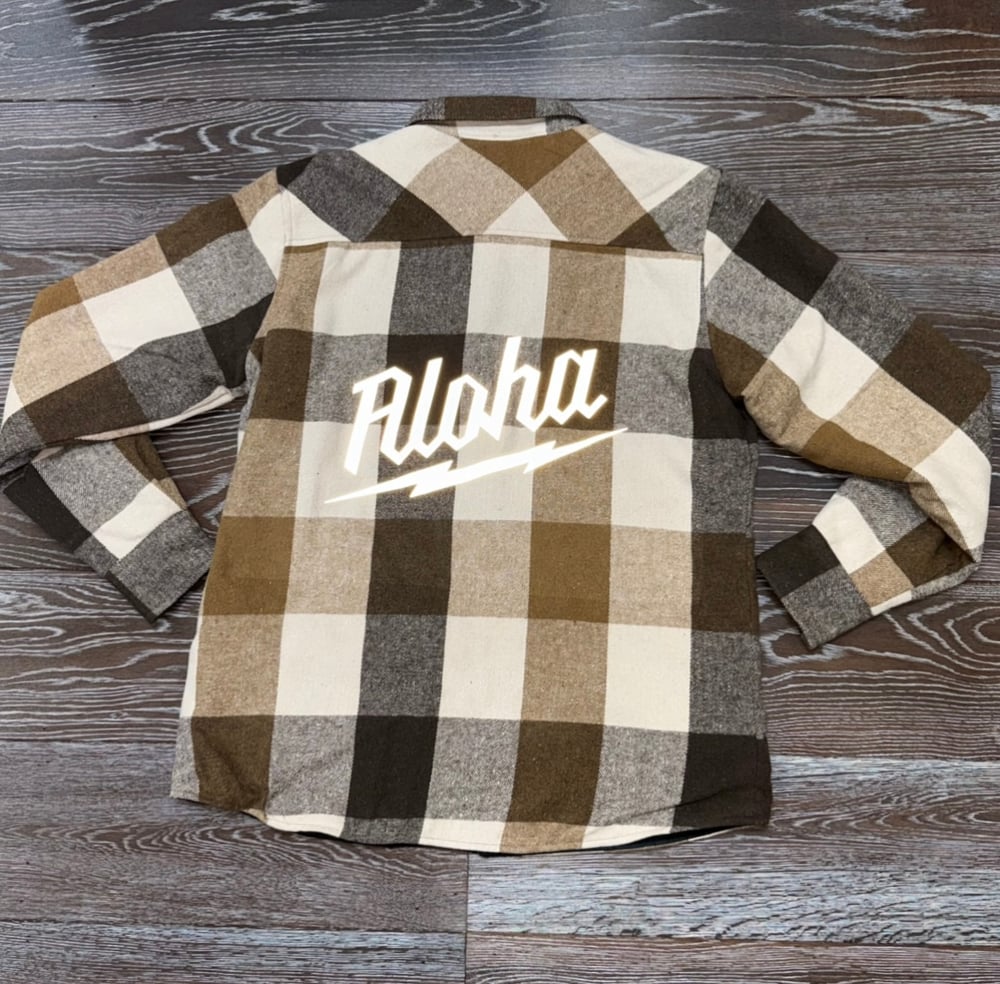 Image of ALOHA WAUKEE QUILTED FLANNEL BRWN-WHT