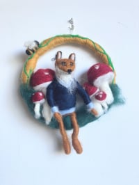Image 1 of Fox wreath (mustard) 