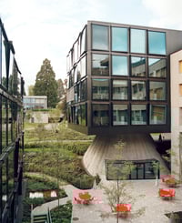 MONOGURUI memory drive i: (FAKE PLASTIC HEAD)