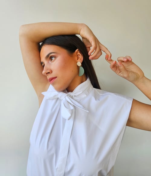 Image of Pendientes GRETA - Beige-verde caqui