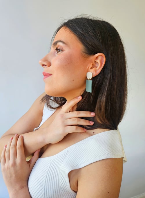 Image of Pendientes VERA - Beige-verde caqui