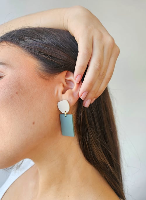 Image of Pendientes VERA - Beige-verde caqui