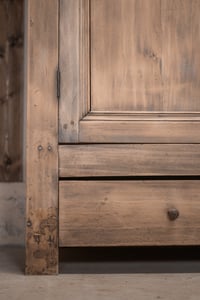 Image 12 of L'armoire en peuplier
