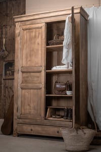 Image 8 of L'armoire en peuplier