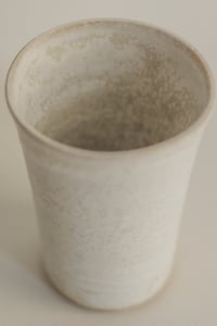 Image 5 of tumbler in rice white