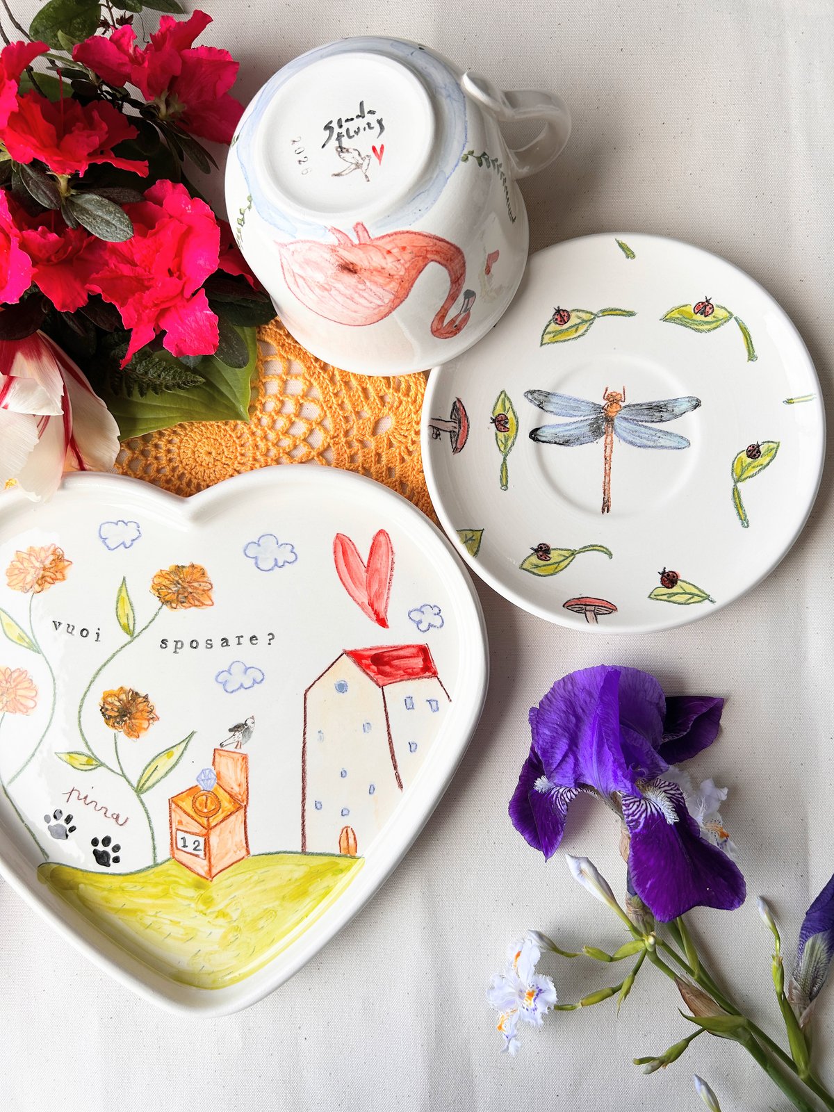 SET VASSOIO CUORE + 2 TAZZE CAFFELLATTE + 2 PORTATOVAGLIOLI