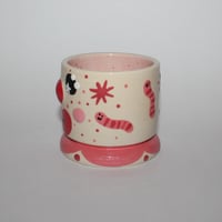 Image 2 of mini worm cup