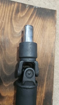 Image 4 of 260z 280z 2+2 only driveshaft - 41" 1/2 overall