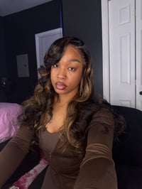 Image 1 of Afribye 30” Highlight Wig